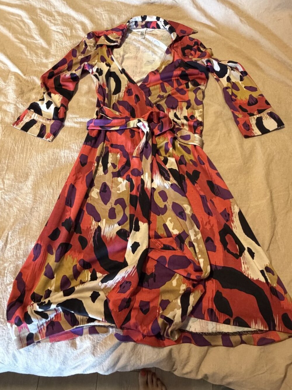 Diane von Furstenberg DVF Wrap Dress Red Purple Animal Print Silk Sz 0 - Picture 7 of 7